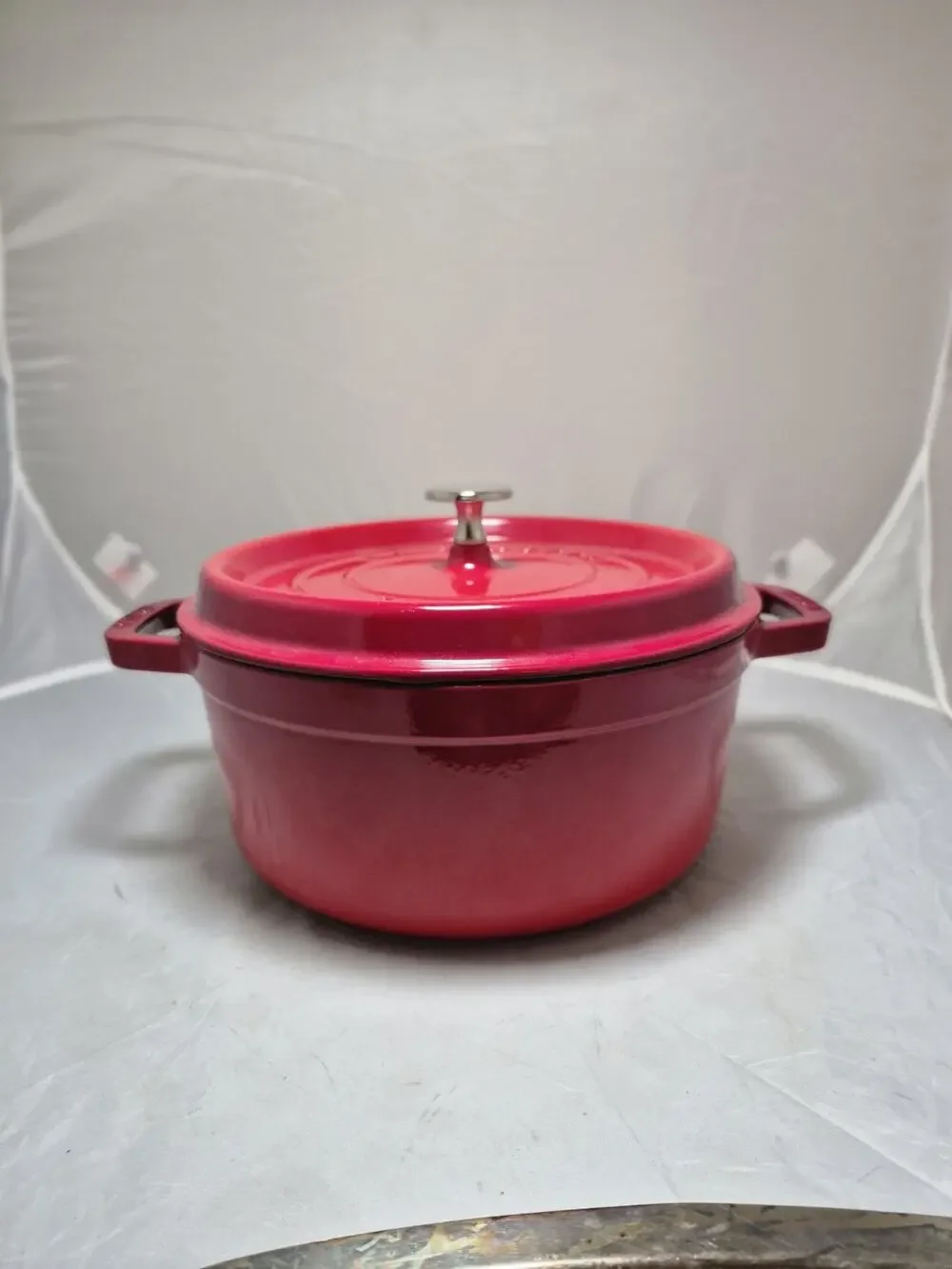 💥 Staub Dutch Oven Enameled Cast Iron France Cocotte 4 qt Cherry Red #24
